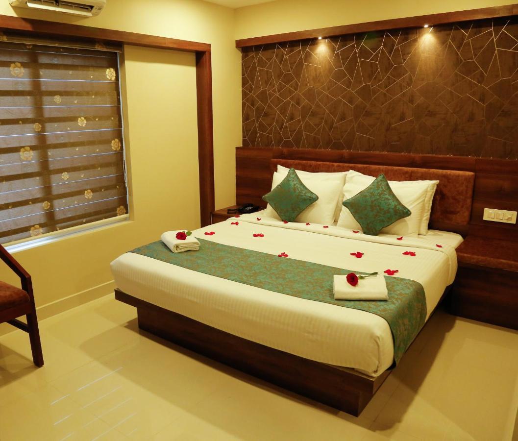 Hotel Crystals Cove Теккади Экстерьер фото