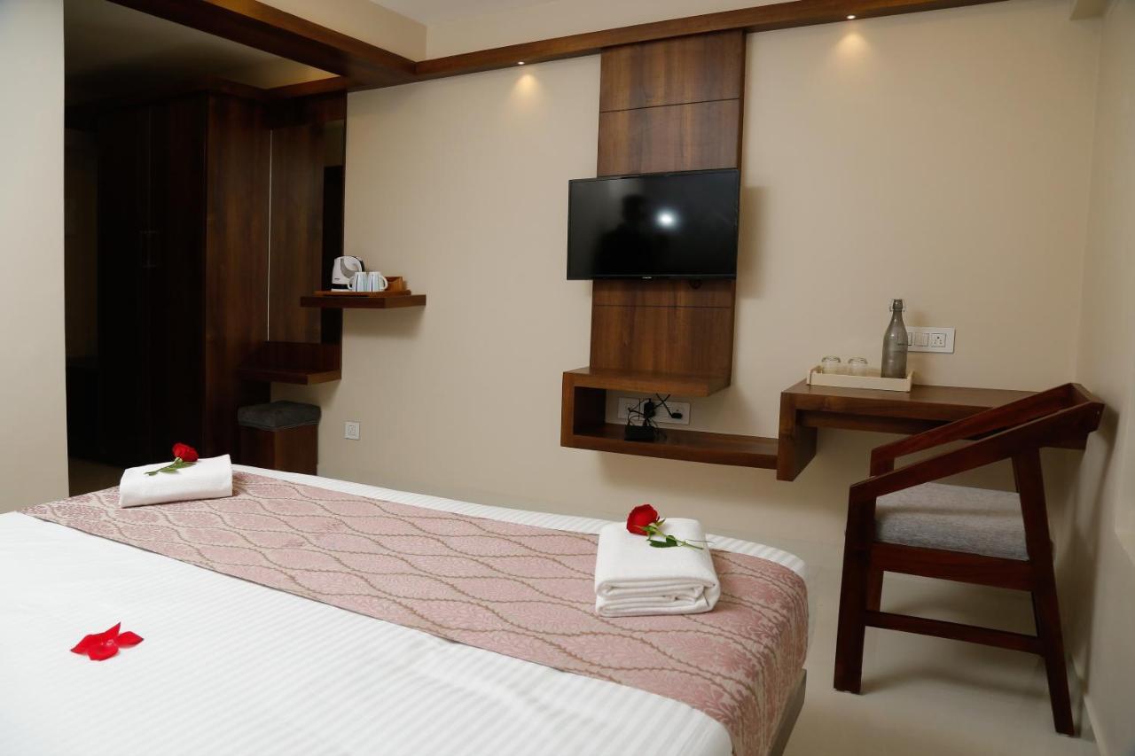 Hotel Crystals Cove Теккади Экстерьер фото